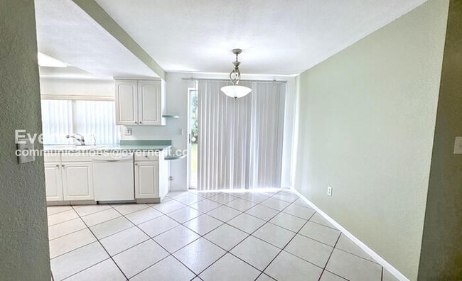 3509 Kingsbury Dr in Holiday, FL - Building Photo - Building Photo