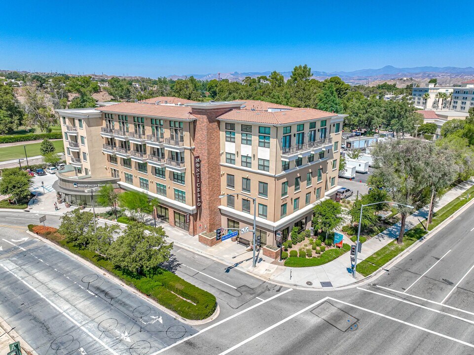 26701 McBean Pkwy in Santa Clarita, CA - Building Photo