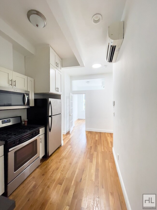 WYCKOFF AVENUE in Brooklyn, NY - Building Photo - Building Photo