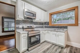 548 Dayton Ave in Kalamazoo, MI - Building Photo - Building Photo