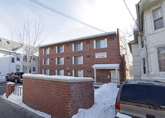 311 E Johnson St in Madison, WI - Foto de edificio - Building Photo