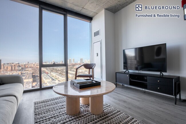 460 W Chicago Ave, Unit FL9-ID1041 in Chicago, IL - Building Photo - Building Photo