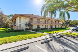 145 Brackenwood Rd in Palm Beach Gardens, FL - Building Photo - Building Photo