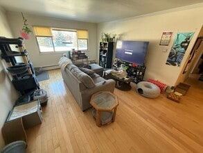 2018 Oakland in Milwaukee, WI - Foto de edificio - Building Photo