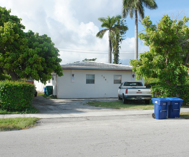 1340 NE 111th St in Miami, FL - Building Photo - Building Photo