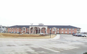 Emerson at Rosemeade Park in Carrollton, TX - Building Photo - Building Photo