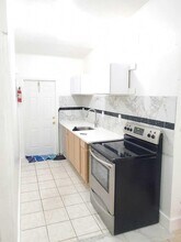 225 SW 14th Ave in Delray Beach, FL - Building Photo - Building Photo
