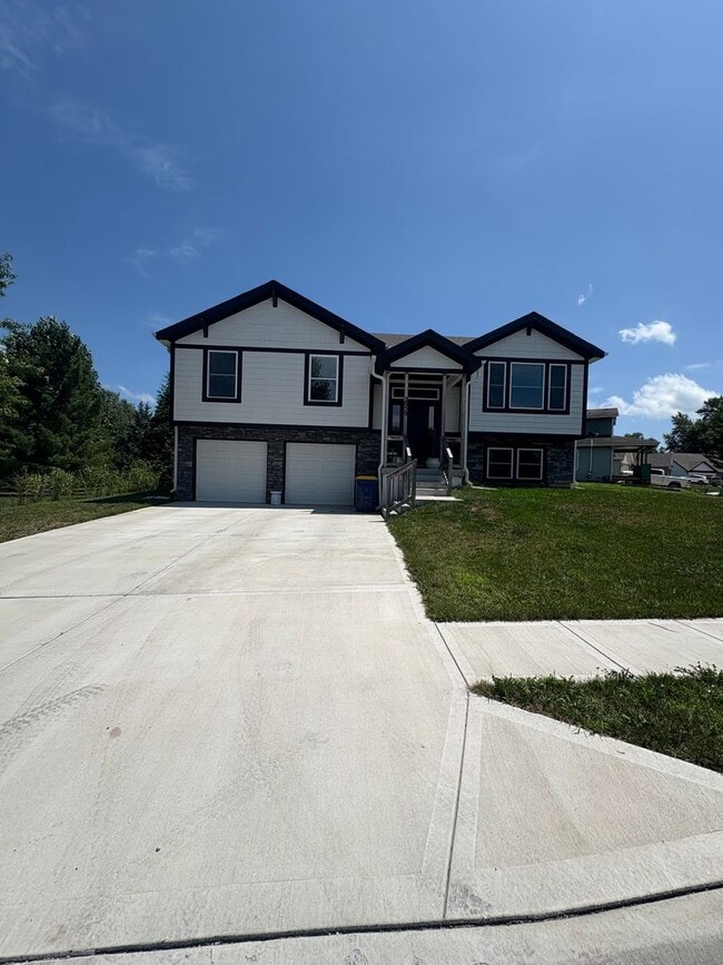 property at 2050 Riverstone Dr