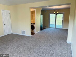 145 Roskeen Ct in Phoenixville, PA - Building Photo - Building Photo