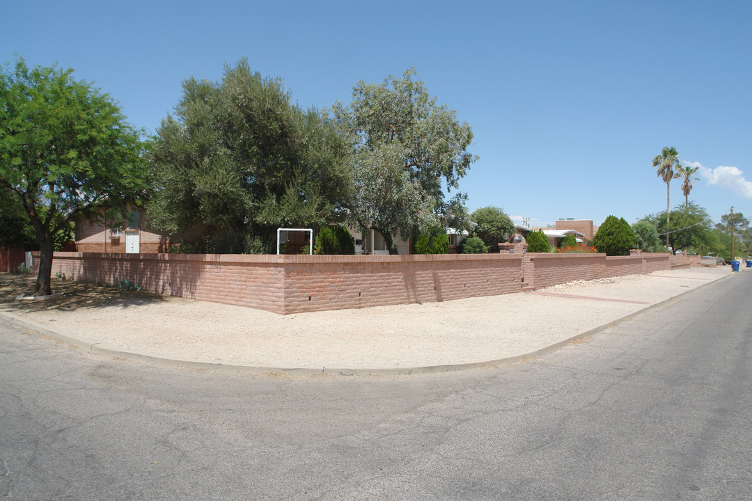 3201-3207 E Fairmount St in Tucson, AZ - Building Photo