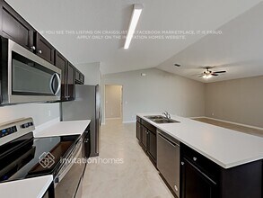 2001 SW Del Rio Blvd in Port St. Lucie, FL - Building Photo - Building Photo