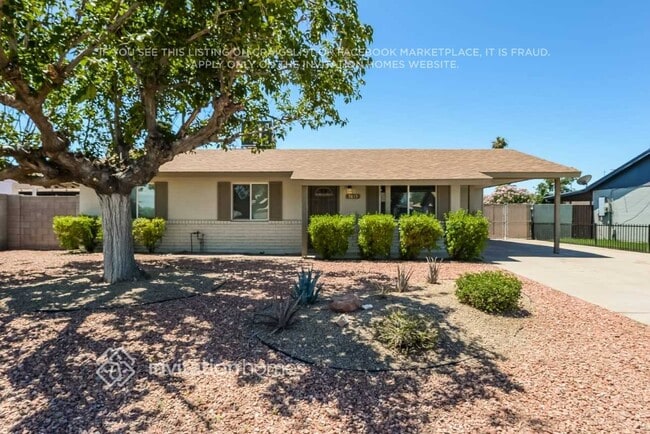 property at 3819 W Columbine Dr
