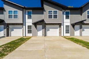 The Kingston of North Olmsted in North Olmsted, OH - Building Photo