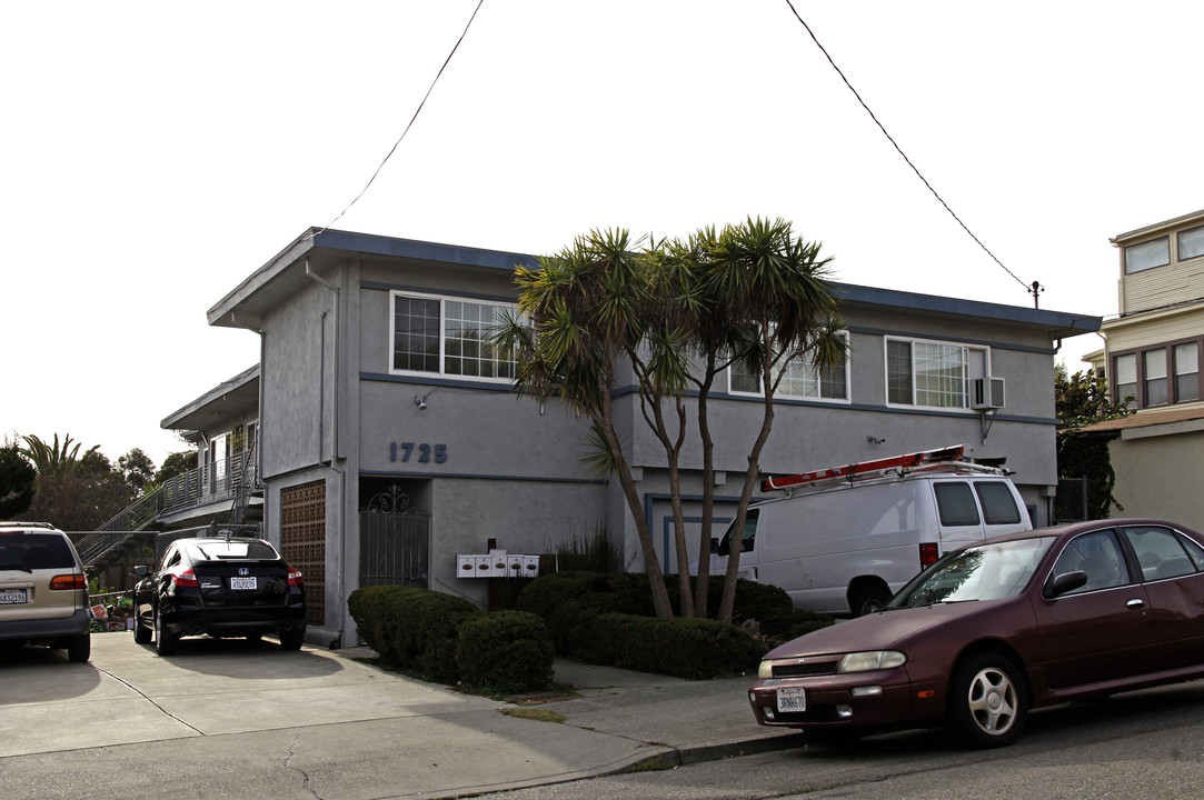 1725 E 22nd St in Oakland, CA - Building Photo