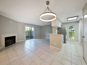 2120 El Paseo St, Unit 2902 in Houston, TX - Foto de edificio - Building Photo