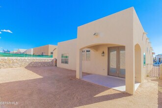 13815 Paseo De Plata Dr in El Paso, TX - Building Photo - Building Photo