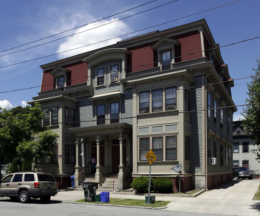 39-41 Harvard Ave in Providence, RI - Foto de edificio