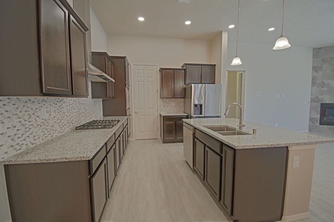 5413 E Village Rd in Rio Rancho, NM - Foto de edificio