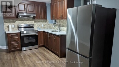 1436 Tomkins Rd in Innisfil, ON - Building Photo - Building Photo