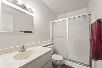 5003 Stoney Creek Rd in Culver City, CA - Building Photo - Building Photo