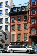 156 W 15th St in New York, NY - Building Photo - Building Photo