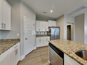 5342 Tupelo St in Nashville, TN - Foto de edificio - Building Photo