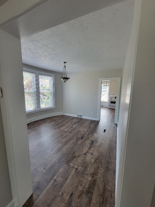 701 W 8th St, Unit unit 2 in Erie, PA - Foto de edificio - Building Photo