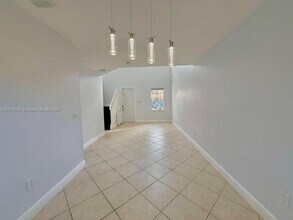 922 NW 134th Ave in Pembroke Pines, FL - Building Photo - Building Photo