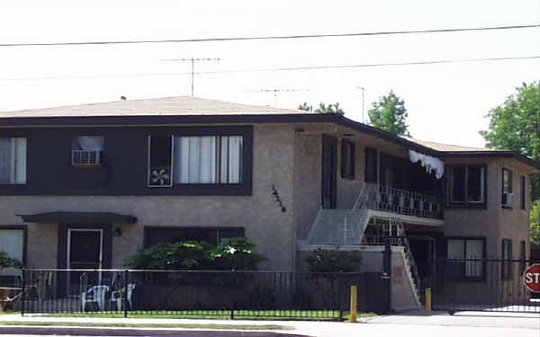 14218 Sherman Way in Van Nuys, CA - Building Photo - Building Photo