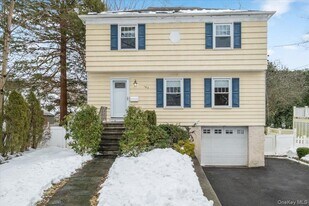 182 Madison Rd in Scarsdale, NY - Building Photo