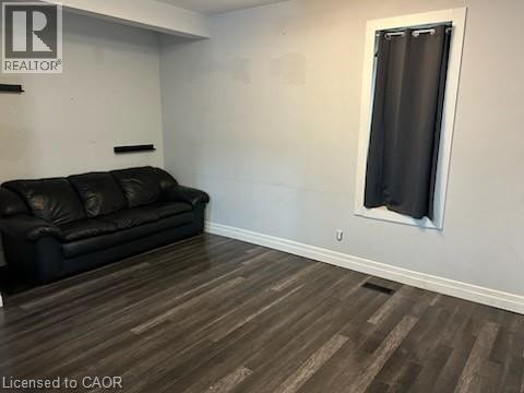 52 Chapel St in Kitchener, ON - Building Photo - Building Photo