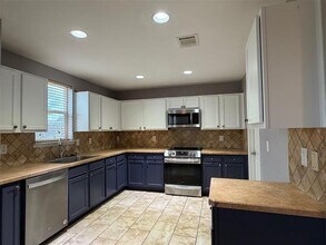 4600 Mountain Oak St in Fort Worth, TX - Building Photo - Building Photo