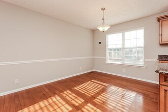 7136 Legacy Dr in Nashville, TN - Building Photo - Building Photo