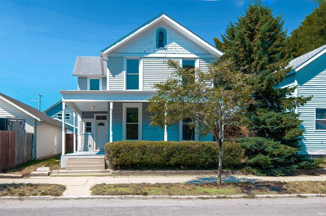 612 Lavina St in Fort Wayne, IN - Foto de edificio