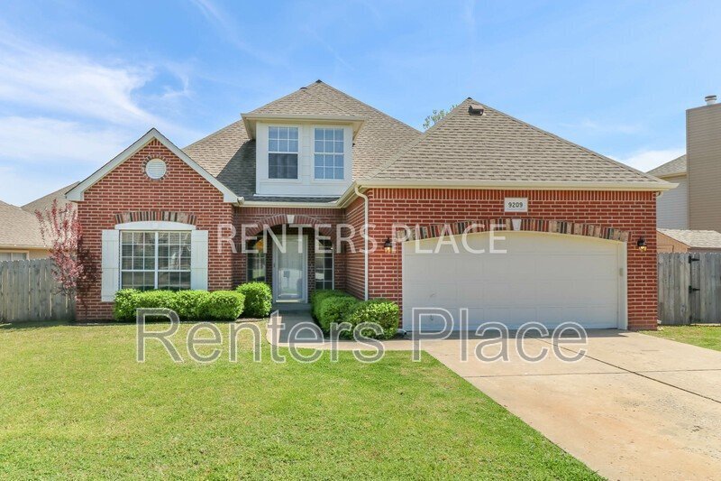 9209 S 73rd E Ave in Tulsa, OK - Building Photo