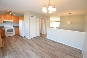 13010 93a St in Grande Prairie, AB - Building Photo - Building Photo
