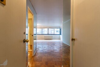 1601 18th St NW in Washington, DC - Building Photo - Building Photo
