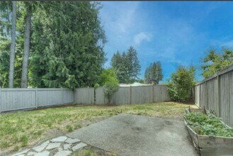 211 Yauger Way NW in Olympia, WA - Building Photo - Building Photo