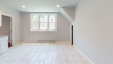 1915 W Erie Ave in Philadelphia, PA - Building Photo - Building Photo
