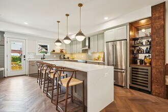 818 Taylor St NW in Washington, DC - Building Photo - Building Photo