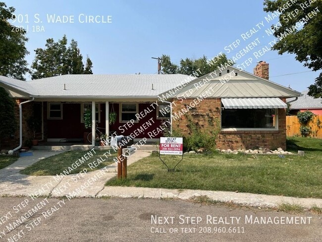property at 901 Wade Cir