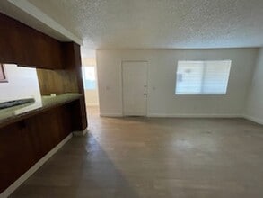 2709 Villalovos Ct in Bakersfield, CA - Building Photo - Building Photo