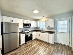 1141 Pueblo Dr in Jacksonville, NC - Building Photo - Building Photo