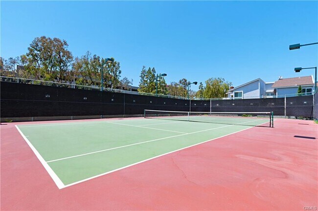 602 Lassen Ln in Costa Mesa, CA - Building Photo - Building Photo