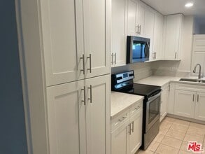 6798 Shearwater Ln in Malibu, CA - Building Photo - Building Photo