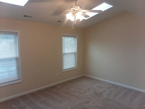 8550 Tidewater Dr in Norfolk, VA - Foto de edificio - Building Photo