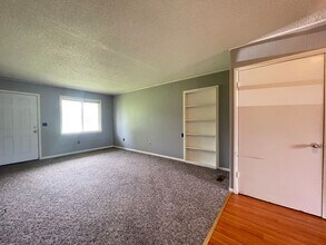 5339 S Hutchinson Ct in Battlefield, MO - Building Photo - Building Photo