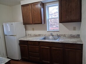 405 Commonwealth Ave in Duquesne, PA - Foto de edificio - Building Photo