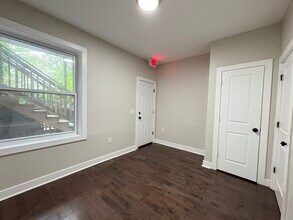 196 N Park St, Unit 2 in East Orange, NJ - Building Photo - Building Photo