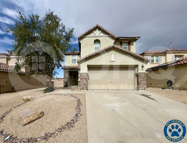 property at 4720 W Lindenthal Ln